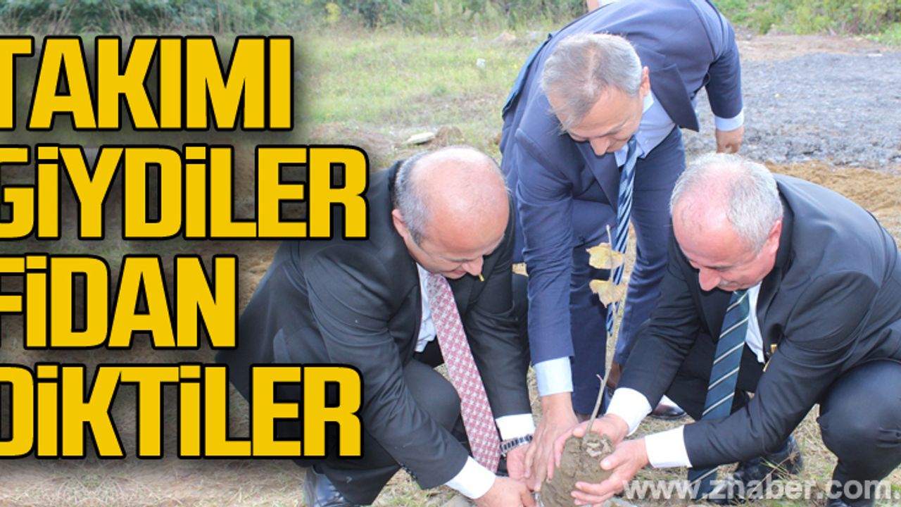 Fidan diktiler... Meme kanserine dikkat çektiler!