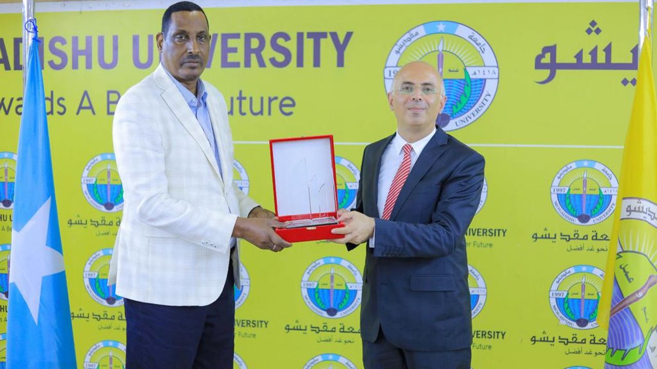 ZBEÜ Rektör Yardımcısı Karasu’dan Mogadişu Üniversitesine Ziyaret