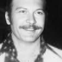 Usta Oyuncu ve Yönetmen Kartal Tibet kimdir?