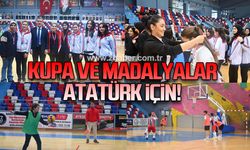 Kupa ve madalyalar Atatürk için!