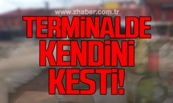 Terminalde kendini kesti!