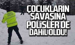Çocukların savaşına polisler de dahil oldu!