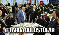 Şehit aileleri ile iftarda buluştular
