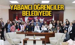 Yabancı öğrenciler belediyede