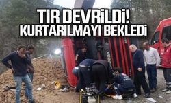Tırın altında kaldı! Kurtarılmayı bekledi!