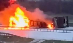 Tır alev alev yandı, 2 kişi hayatını kaybetti