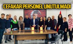 Damla Özel Eğitim Merkezi emekli olan personellerine plaket verdi