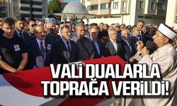 Vali dualarla toprağa verildi!