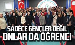 Sadece gençler değil! Onlar da öğrenci!