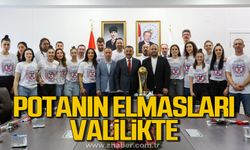 Basketbolun şampiyonları Valilikte