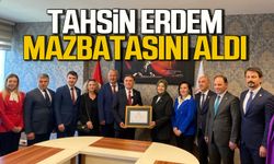 Zonguldak'ın yeni Belediye Başkanı Tahsin Erdem mazbatasını aldı!