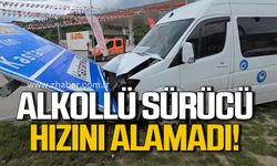 Karabük'te kaza! Minibüs yön tabelasına çarptı!