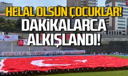Dev Türk Bayrağı kutlamalara damgasını vurdu! "Helal olsun çocuklar"