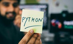 Algoritmik Ticaret İçin Python Nasıl Kullanılır?