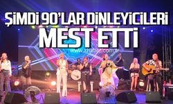 Devrek'te Şimdi 90'lar dinleyicileri mest etti!