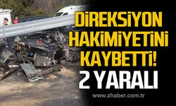 Direksiyon hakimiyetini kaybeden sürücü refüje çarptı; 2 yaralı