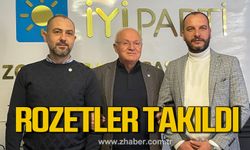 İYİ Parti'ye iki atama! Rozetler takıldı!