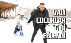 Vali çocuklar gibi eğlendi!