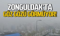 Zonguldak'a sis çöktü! Göz gözü görmüyor!