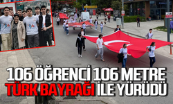 Zonguldak’ta 106 öğrenci 106 metre Türk Bayrağı ile yürüdü