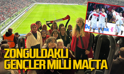 Zonguldaklı gençler Türkiye-Gürcistan maçında tribünde yerini aldı