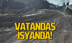 Zonguldak'ta Kıyıcak Mahallesi Kavaklı Sokak'ta çamur isyanı; "Çığlığımızı duyun"