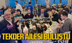 TEKDER ailesi protokol ve öğrencilerle iftarda buluştu