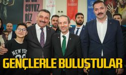 Abdurrahman Akyüz, Osman Hacıbektaşoğlu ve gençlerle iftar açtı