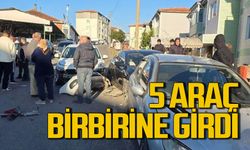 İftar öncesi feci kaza: 5 araç birbirine girdi!