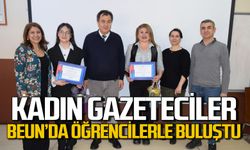 Kadın gazeteciler mesleğin zorluğunu üniversite öğrencileriyle paylaştı