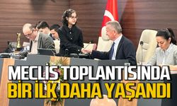 Çaycuma Belediyesi meclis toplantısında bir ilk yaşandı