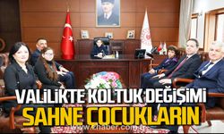 Zonguldak Valiliği'nde koltuk değişimi. Sahne çocukların...