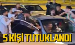 Araçtaki 2 kişiyi darbeden şüphelilerden 5’i tutuklandı