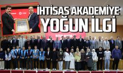 Zonguldak’ta “İhtisas Akademi” programına yoğun ilgi