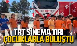 TRT Sinema Tırı Zonguldak'ta çocuklarla buluştu