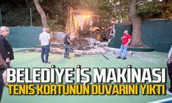 Zonguldak Belediyesi iş makinası tenis kortunun duvarını yıktı