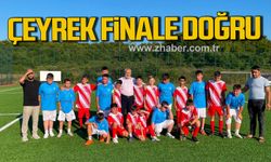 Yaz Kur'an Kursları Arası Futbol Turnuvası'nde çeyrek final heyecanı.