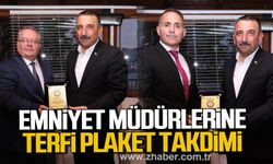 Zonguldak Emniyet Müdürlerine terfi plaket takdimi.