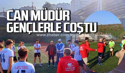 Zafer Can dostluk maçı sonrasında gençlerle coştu!