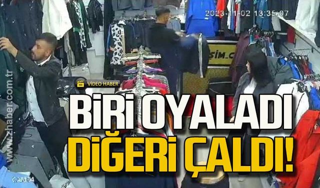 Biri oyaladı diğeri çaldı!