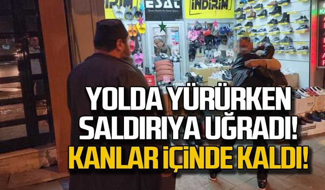 Yolda yürürken saldırıya uğradı kanlar içinde kaldı!