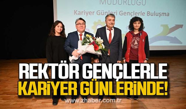 Rektör gençlerle kariyer günlerinde buluştu!