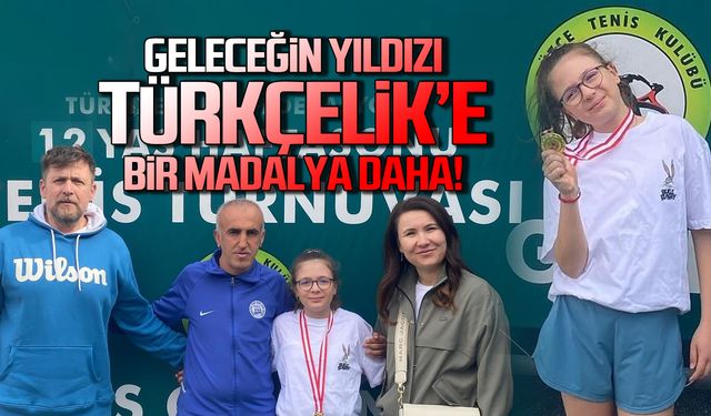 Geleceğin yıldızı! Türkçelik'e bir madalya daha!