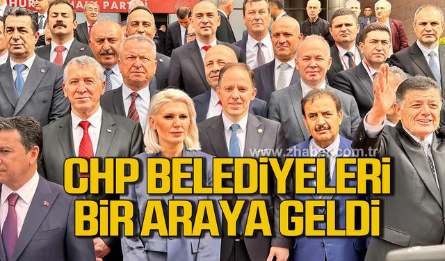 CHP il başkanları ve belediye başkanları bir araya geldi