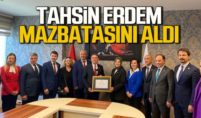 Zonguldak'ın yeni Belediye Başkanı Tahsin Erdem mazbatasını aldı!