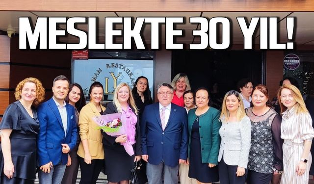 Hemşirelikte 30 yıl! Sağlık neferlerine plaket verildi!