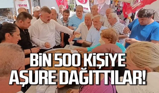 MHP Kilimli'de bin 500 kişiye aşure dağıttı!