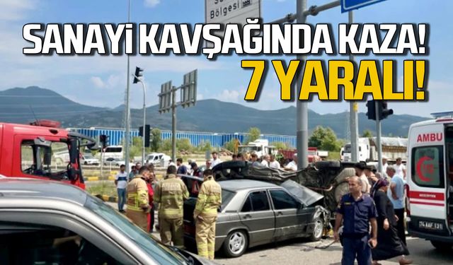 Sanayi Sitesi kavşağında kaza! 7 yaralı!