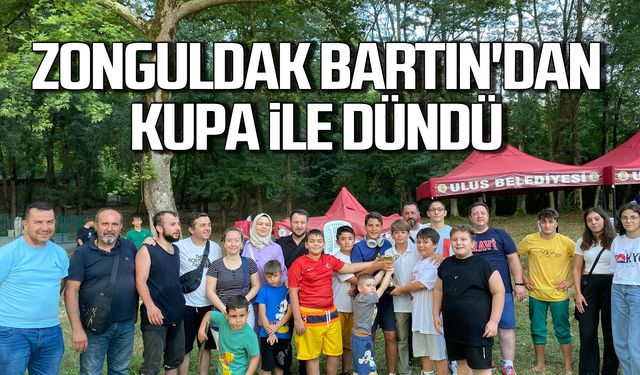 Zonguldaklı güreşçiler Bartın'dan kupa ile döndü!