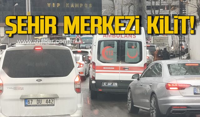 Zonguldak'ta şehir merkezinde trafik kilit!